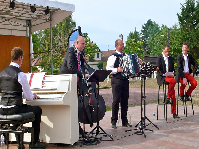 Repas spectacle - Villers-sur-Mer