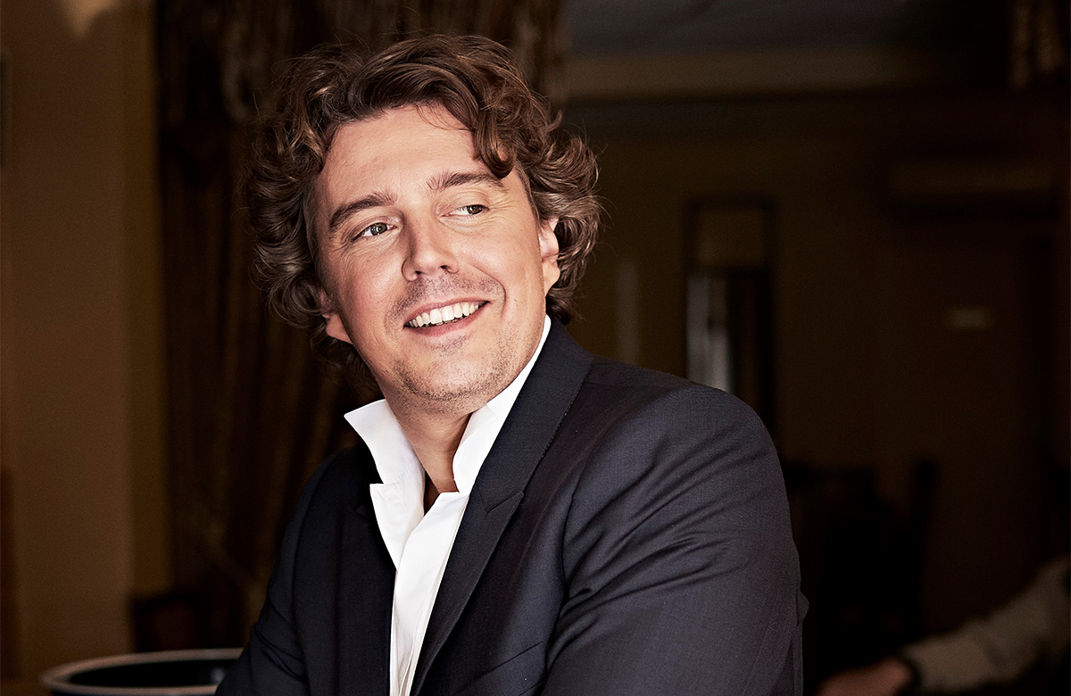 ALEX VIZOREK